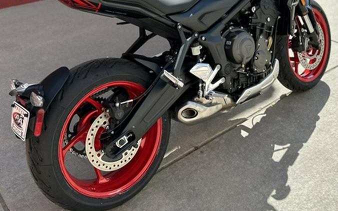 2026 Triumph Trident 660 Triple Tribute Edition Sapphire Black