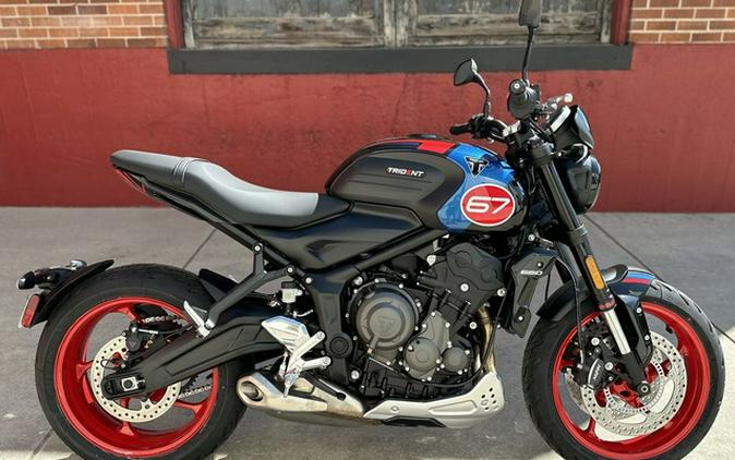 2026 Triumph Trident 660 Triple Tribute Edition Sapphire Black