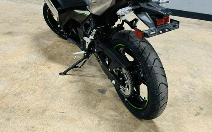 2024 Kawasaki Ninja® e-1 ABS