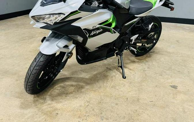 2024 Kawasaki Ninja® e-1 ABS