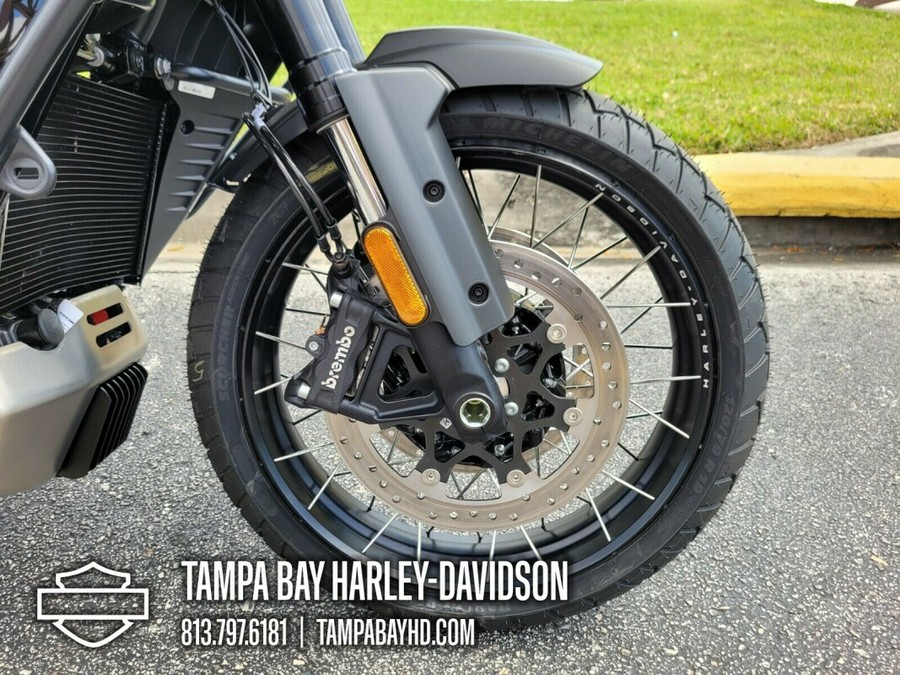 Harley-Davidson® 2024 RA120S®