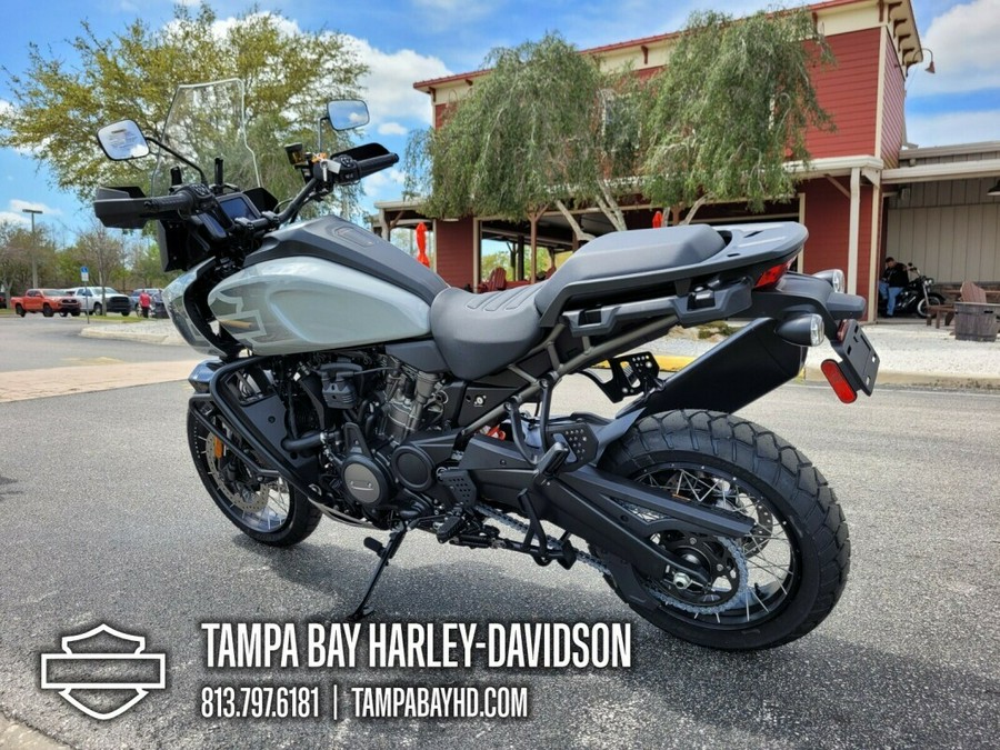 Harley-Davidson® 2024 RA120S®