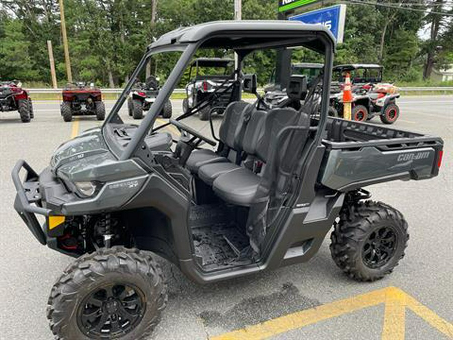 2024 Can-Am Defender XT HD10