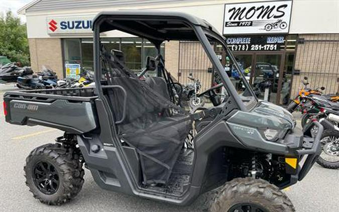 2024 Can-Am Defender XT HD10