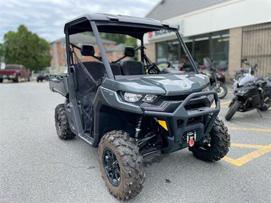 2024 Can-Am Defender XT HD10