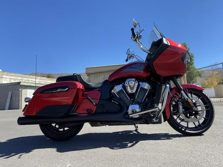 2020 Indian Motorcycle® Challenger Limited Ruby Metallic