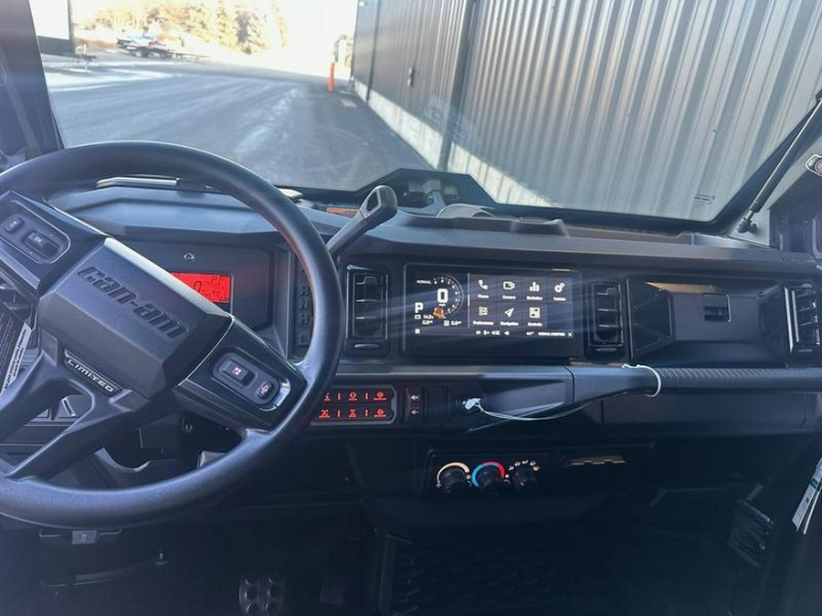 2026 Can-Am® Defender MAX Limited HD11