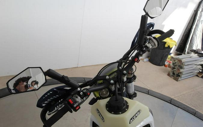 2023 Husqvarna® TE 300