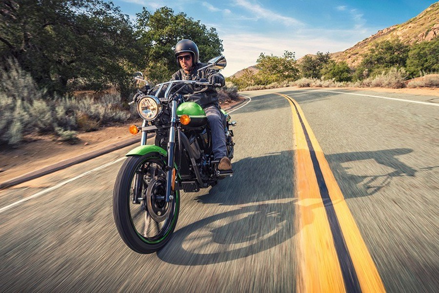 2018 Kawasaki Vulcan 900 Custom