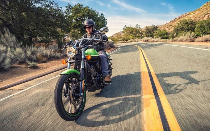 2018 Kawasaki Vulcan 900 Custom