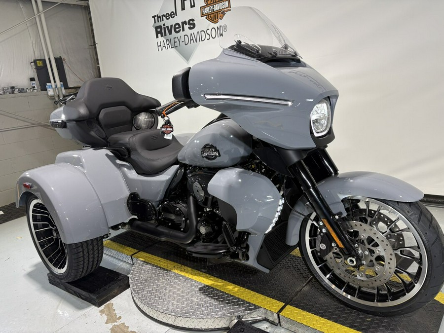 2026 Harley-Davidson® Street Glide 3 Limited Dark Billiard Gray Black Trim