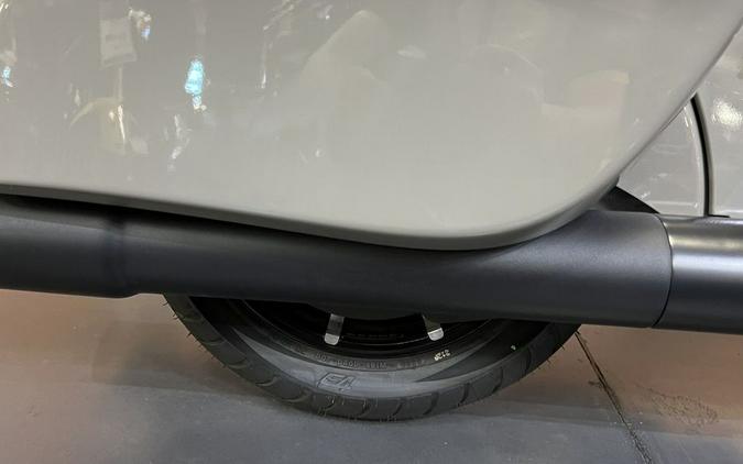 2023 Indian Motorcycle® Springfield® Dark Horse® Quartz Gray