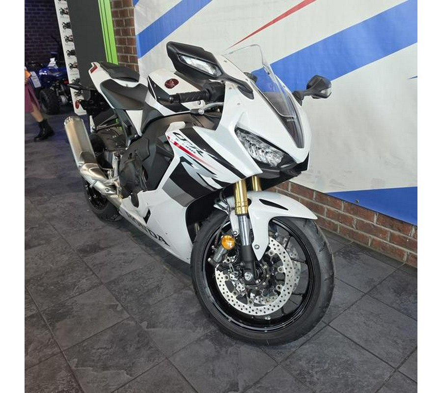 2027 Honda® CBR1000RR
