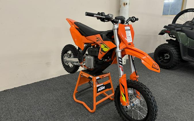 2027 KTM SX E 5