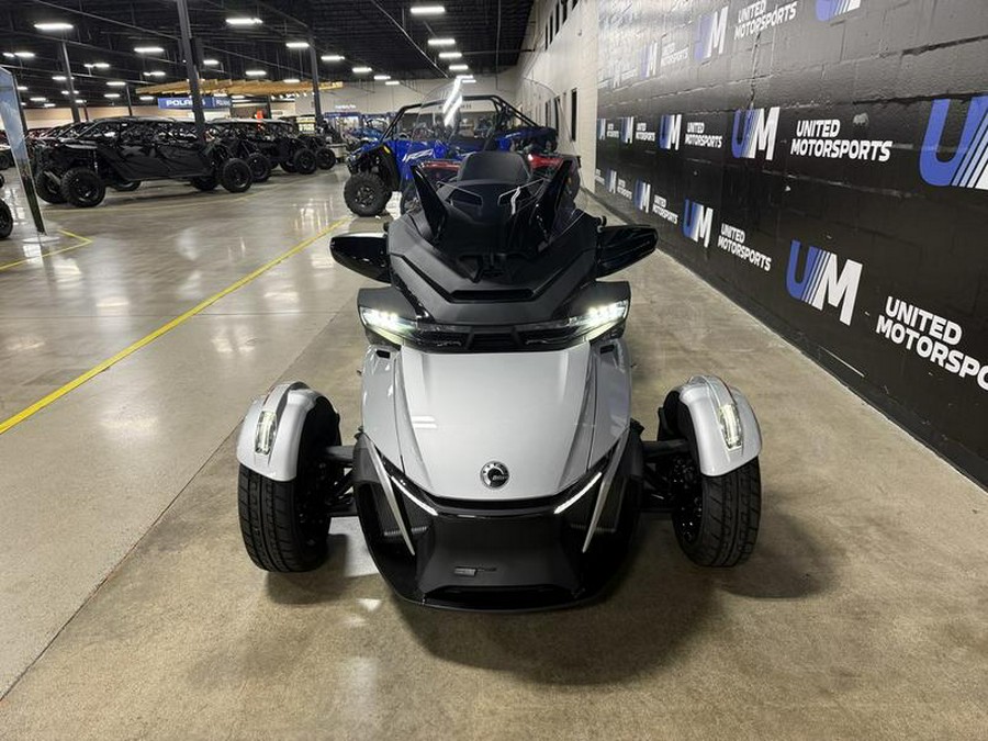 2025 Can-Am® Spyder RT Limited Dark Wheels