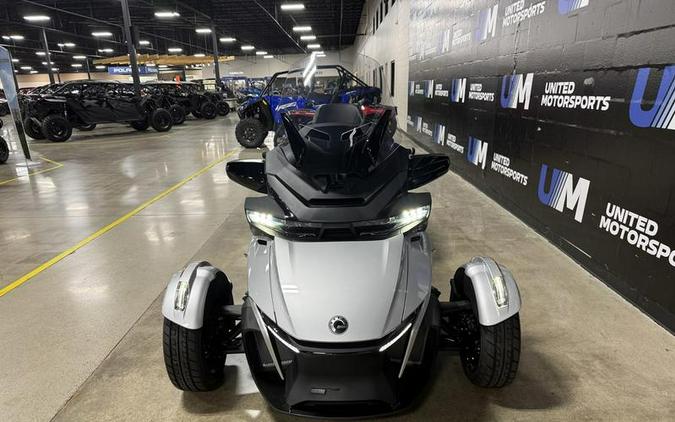 2025 Can-Am® Spyder RT Limited Dark Wheels