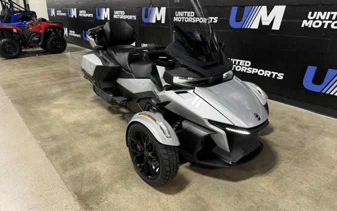 2025 Can-Am® Spyder RT Limited Dark Wheels