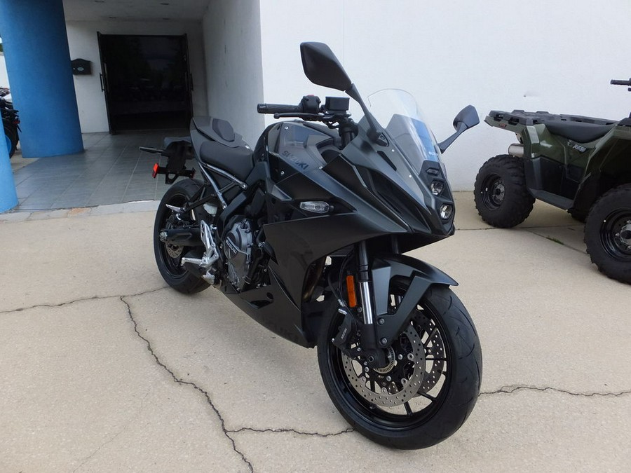 2025 Suzuki GSX 8R