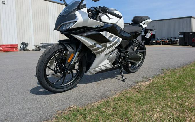 2026 CFMOTO SS 300