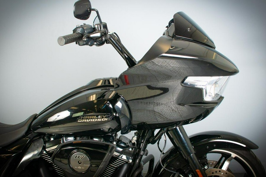 2025 Harley-Davidson Road Glide Vivid Black