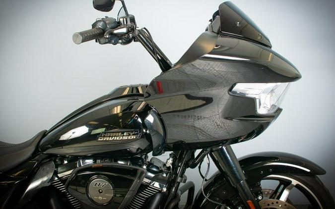 2025 Harley-Davidson Road Glide Vivid Black