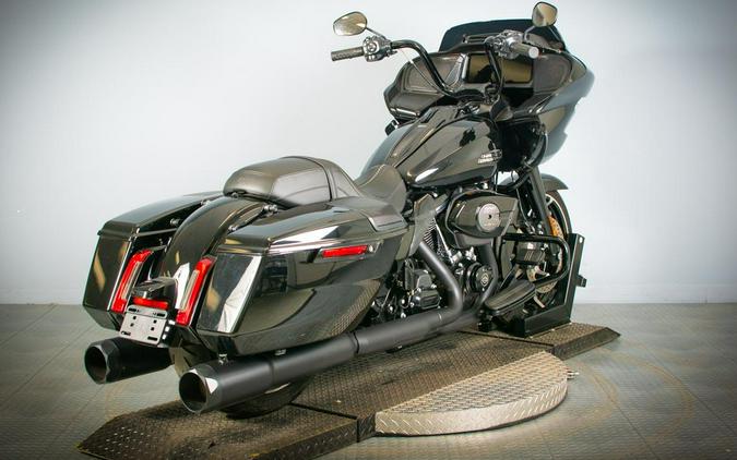 2025 Harley-Davidson Road Glide Vivid Black
