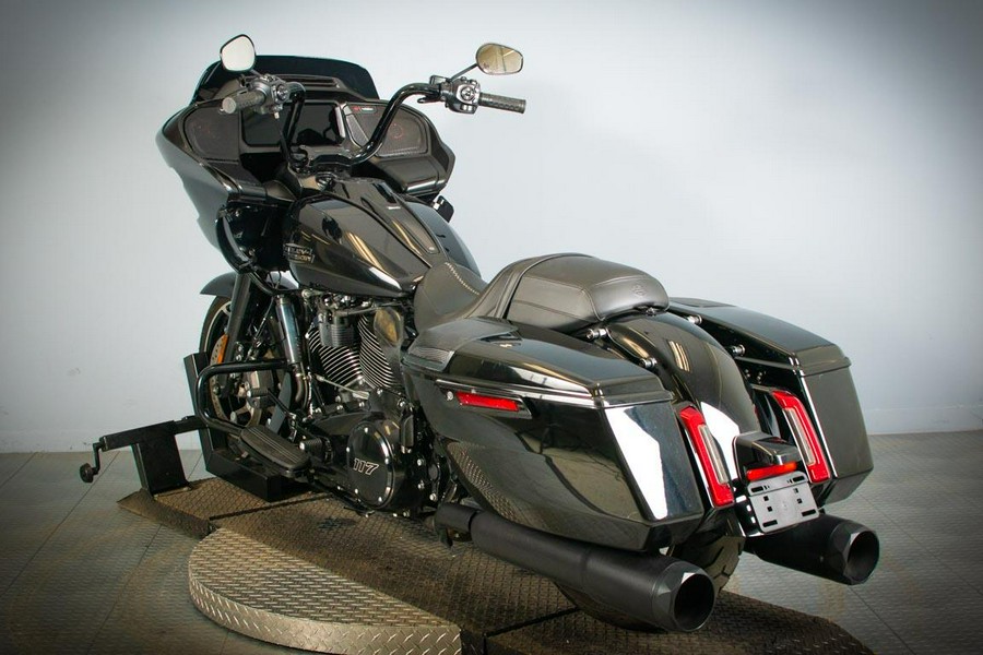 2025 Harley-Davidson Road Glide Vivid Black