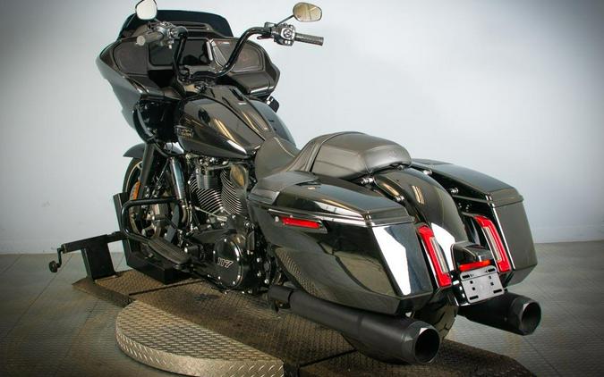 2025 Harley-Davidson Road Glide Vivid Black