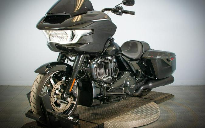 2025 Harley-Davidson Road Glide Vivid Black