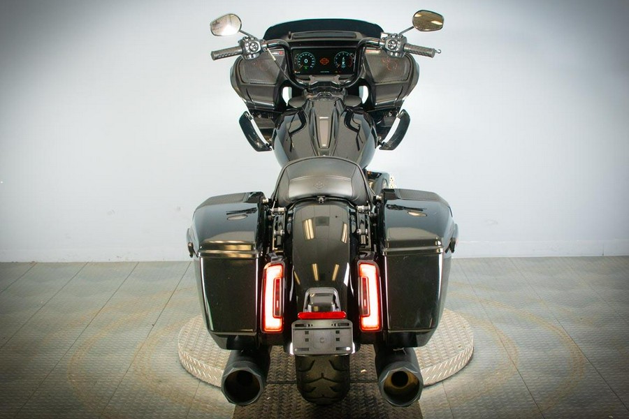 2025 Harley-Davidson Road Glide Vivid Black