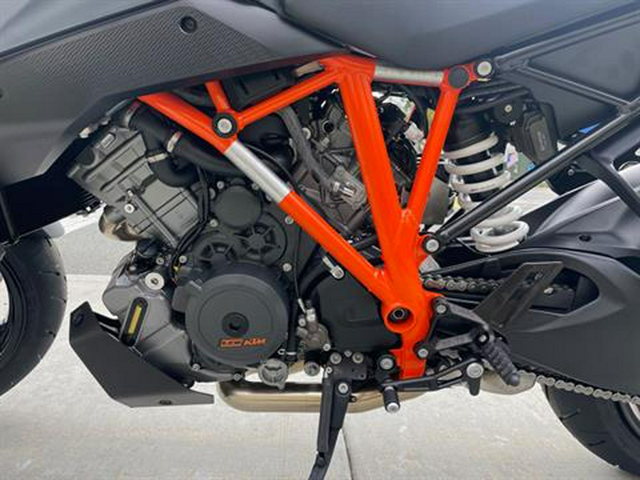 2023 KTM 1290 Super Duke GT