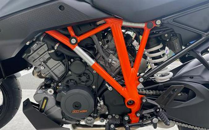 2023 KTM 1290 Super Duke GT