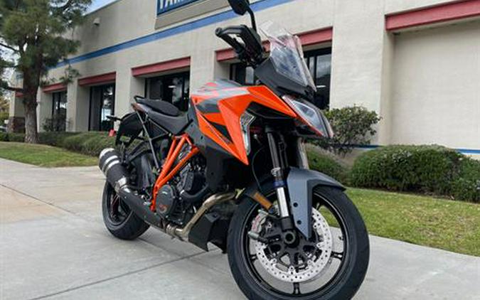 2023 KTM 1290 Super Duke GT