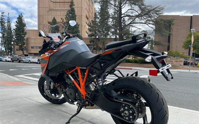 2023 KTM 1290 Super Duke GT