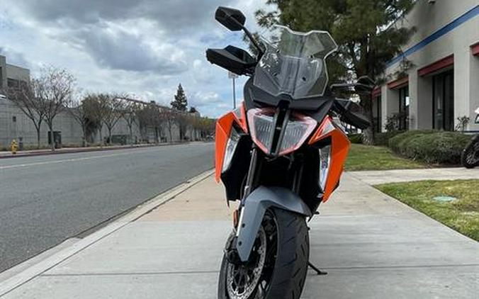 2023 KTM 1290 Super Duke GT