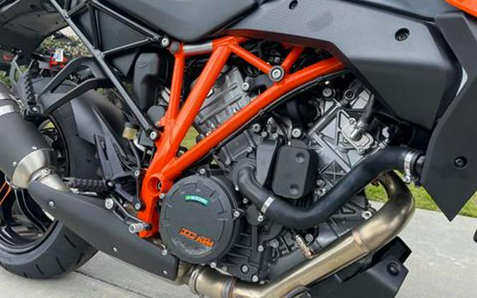 2023 KTM 1290 Super Duke GT