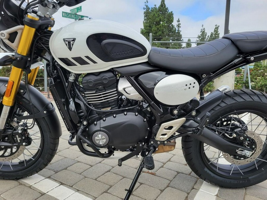 2026 Triumph Scrambler 400 XC Vanilla White