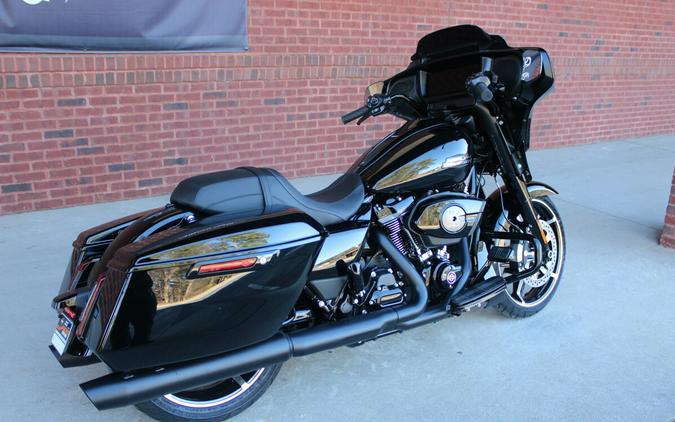 2026 Harley-Davidson® Street Glide® Vivid Black Black Trim