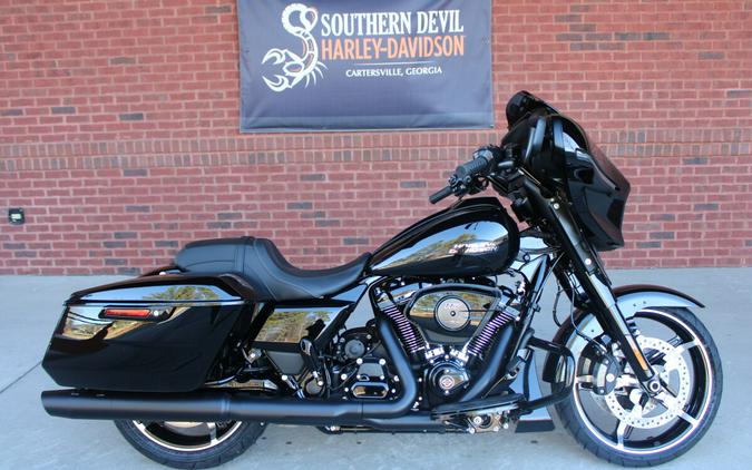 2026 Harley-Davidson® Street Glide® Vivid Black Black Trim