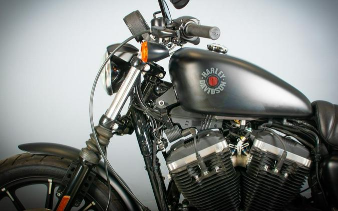2022 Harley-Davidson Iron 883 XL883N