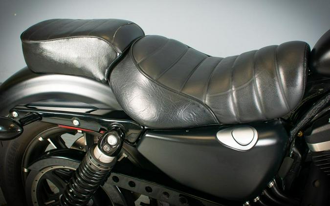 2022 Harley-Davidson Iron 883 XL883N