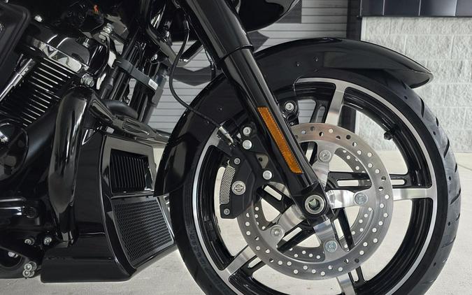 2026 Harley-Davidson® Road Glide® Vivid Black Black Trim