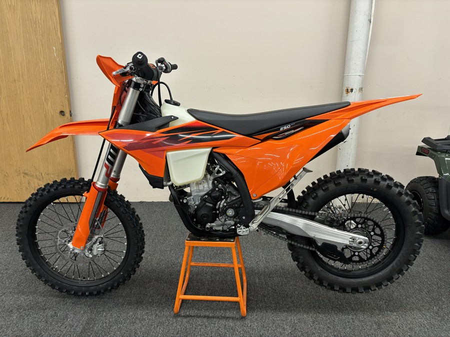 2027 KTM XC 250 F
