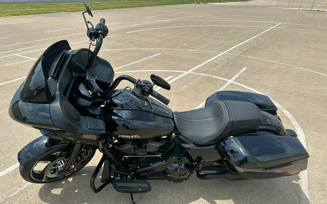 2024 Harley-Davidson Road Glide™ Vivid Black