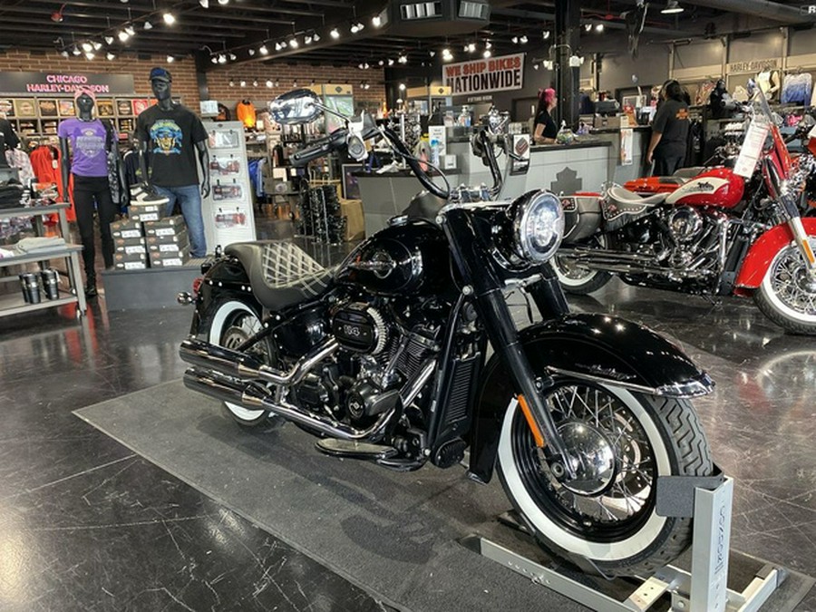 2019 Harley-Davidson Softail FLHC - Heritage Classic