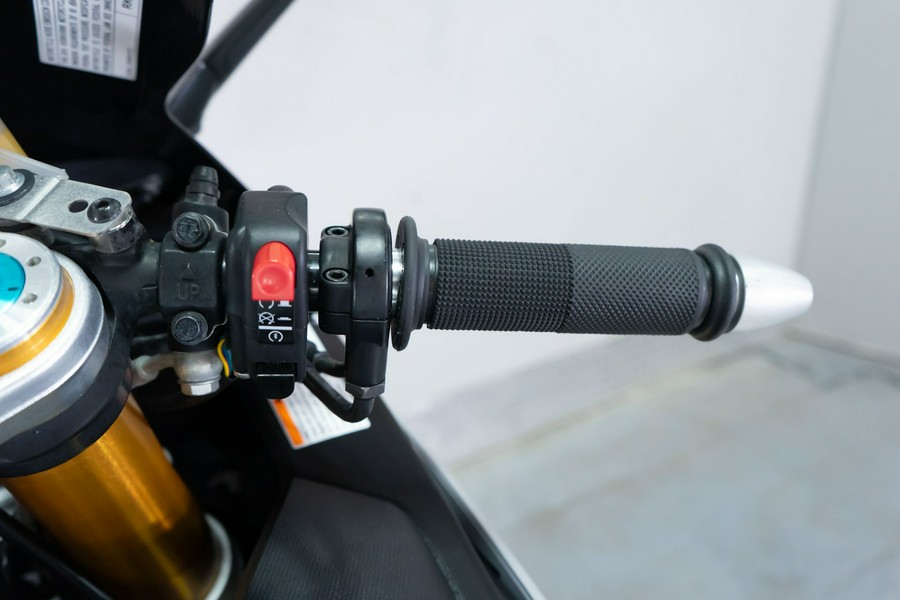 2016 Aprilia RSV4 RF ABS