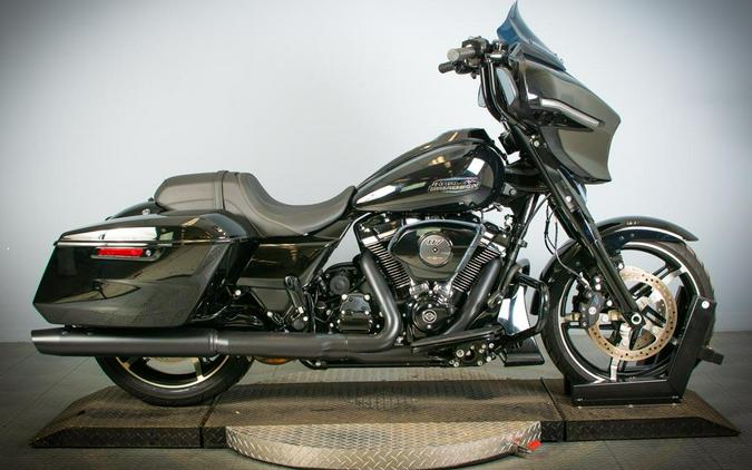 2024 Harley-Davidson Street Glide FLHX
