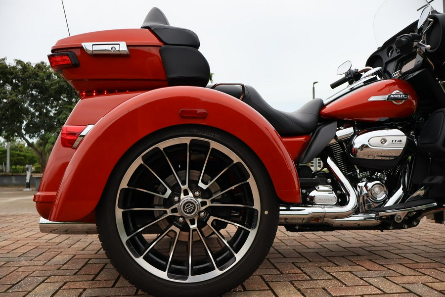 2025 Harley-Davidson Tri Glide Ultra FLHTCUTG