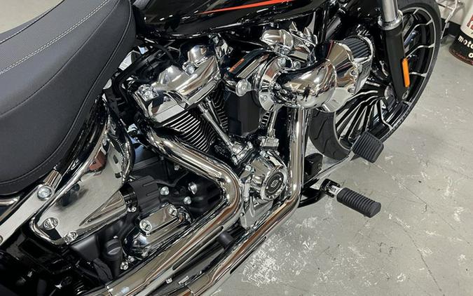 2024 Harley-Davidson Softail FXBR - Breakout