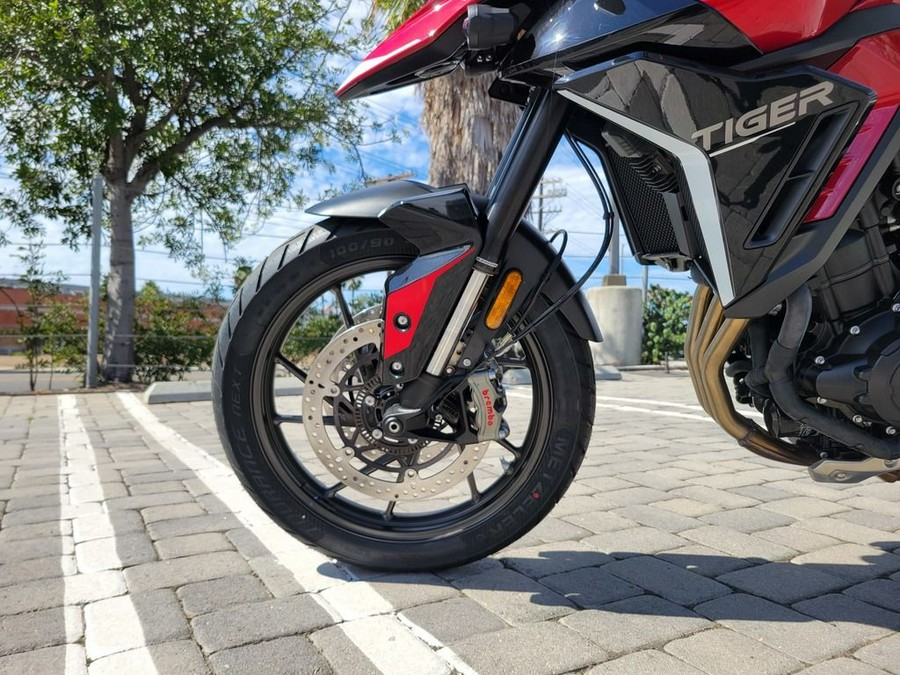 2025 Triumph Tiger 900 GT Pro Carnival Red / Sapphire Black